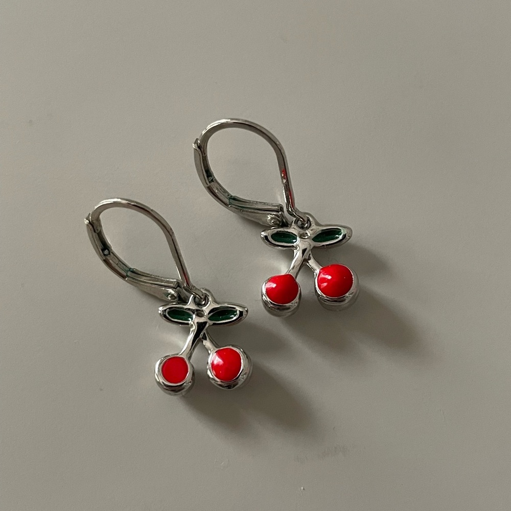 🍒brandy melville cherry earrings🍒